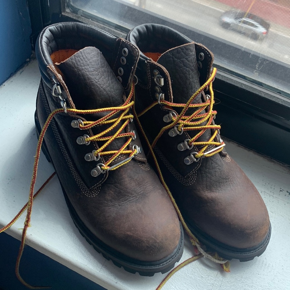 EUC Timberlands Waterproof Kids Size 4